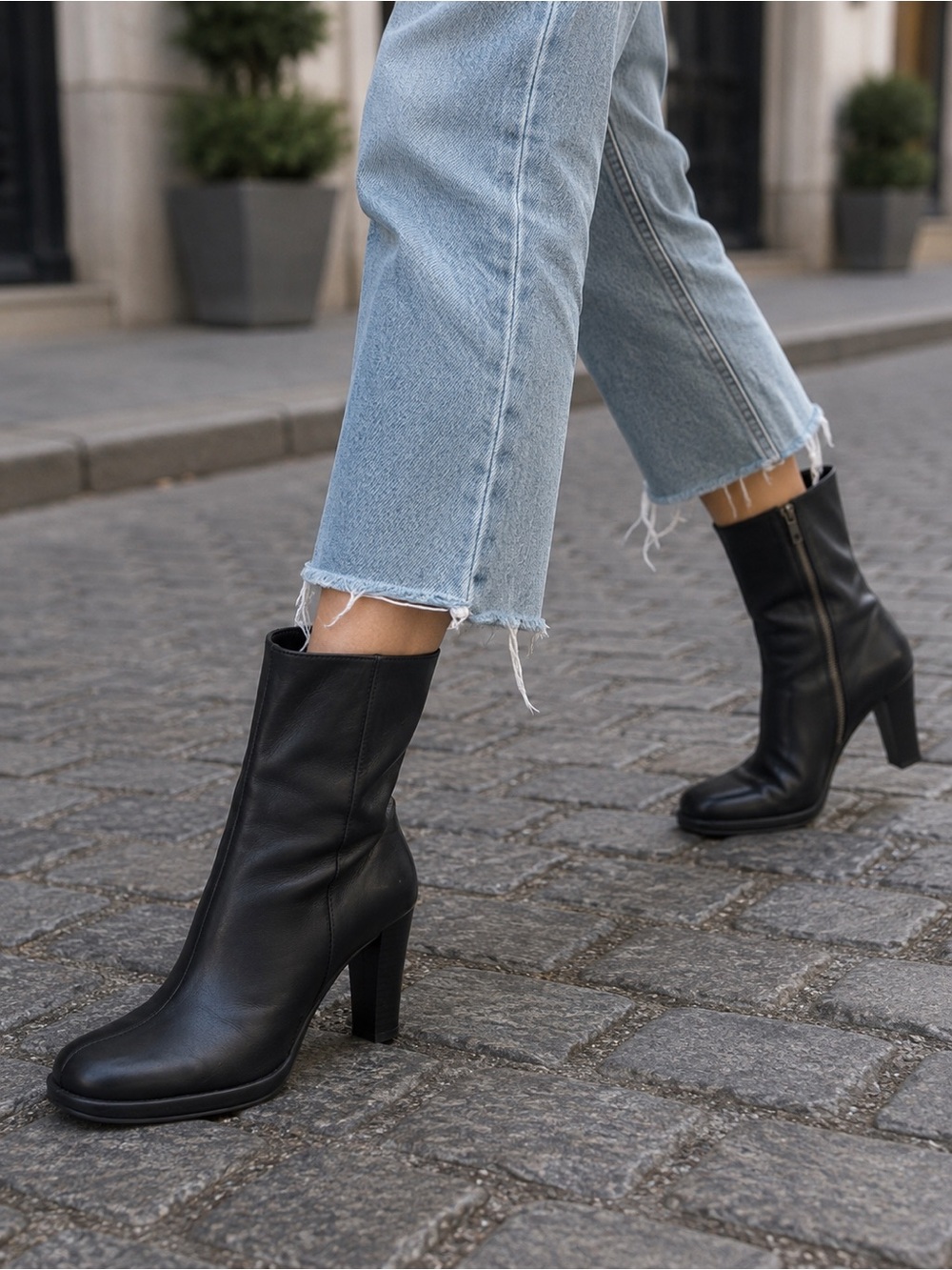 REMONTE Black Leather Womens Mid-Calf Zip Lined Heeled Boots Sz 8.5/39 Bikercore